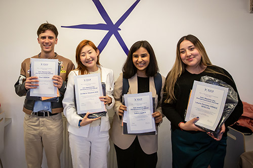 The public vote went to Refeed: Paul Gedda, Saloni Gupta, Jordana Jooyeon Kim and Laura Daniela Perez Rincon.