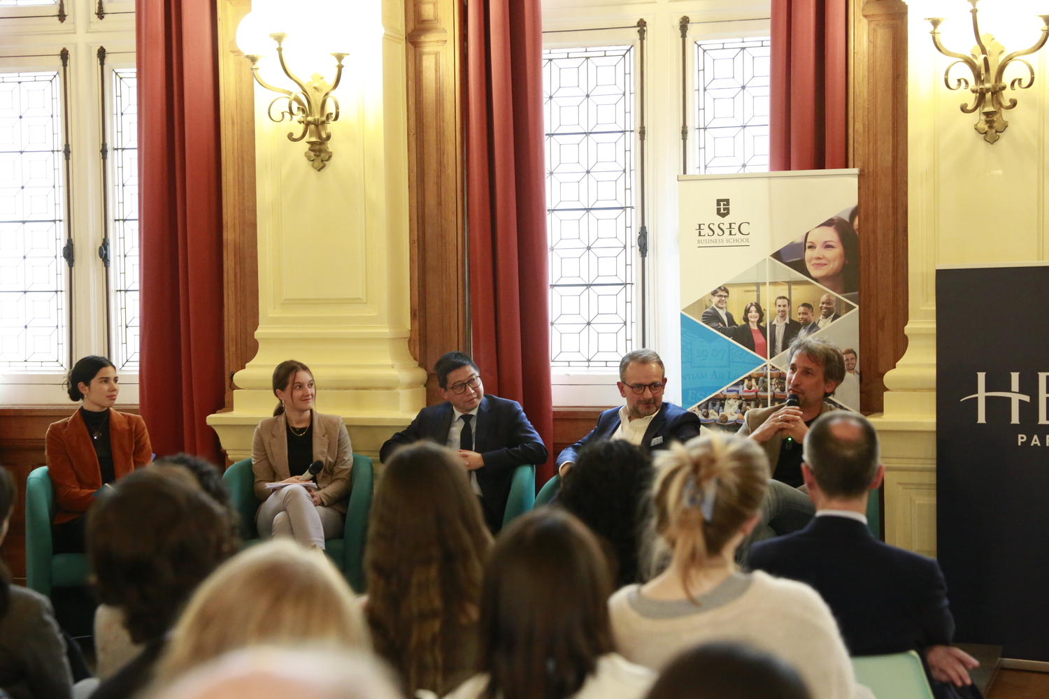 ESCP_ESSEC_HEC_news_photo